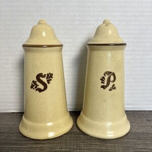 Vintage Pfaltzgraff Village Pattern Stoneware Salt & Pepper Cottagecore Shakers